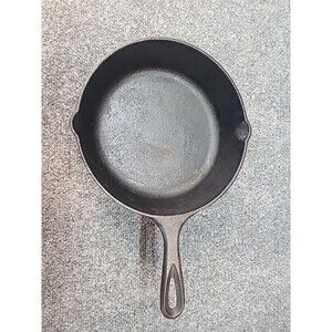 Lodge Cast Iron 8"x 2"  Skillet 5SK USA Double Pour Camping